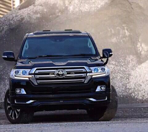 toyotalandcruiser_front